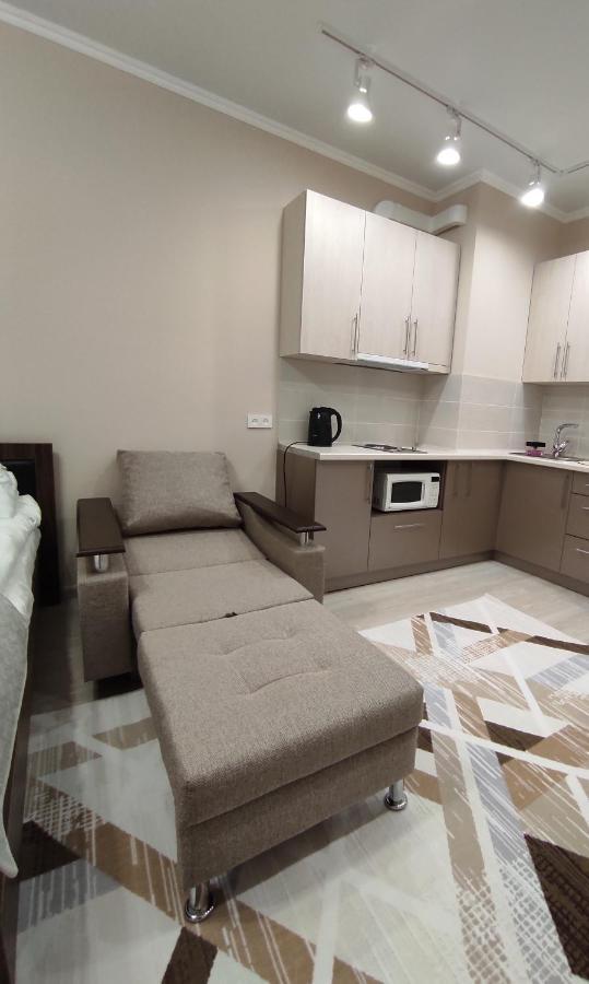 Уютная Квартира-Студия Жк Lotus Terrace Daire Almatı Dış mekan fotoğraf